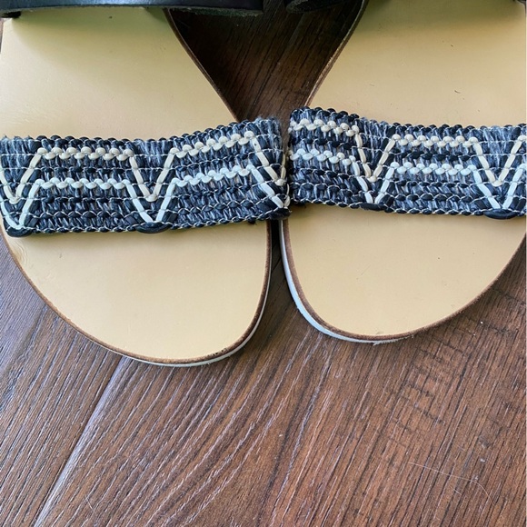 Charles David GIA White/Black Leather Woven Sandal Made in Italy SZ 36/6 - Picture 6 of 8